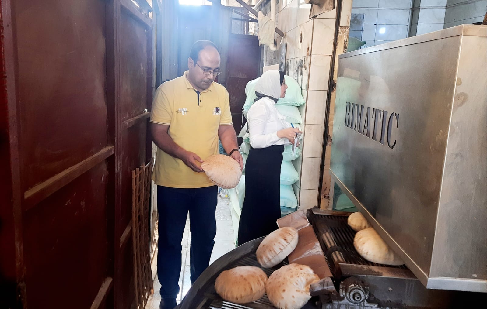 متابعة إنتاج الخبز المدعم