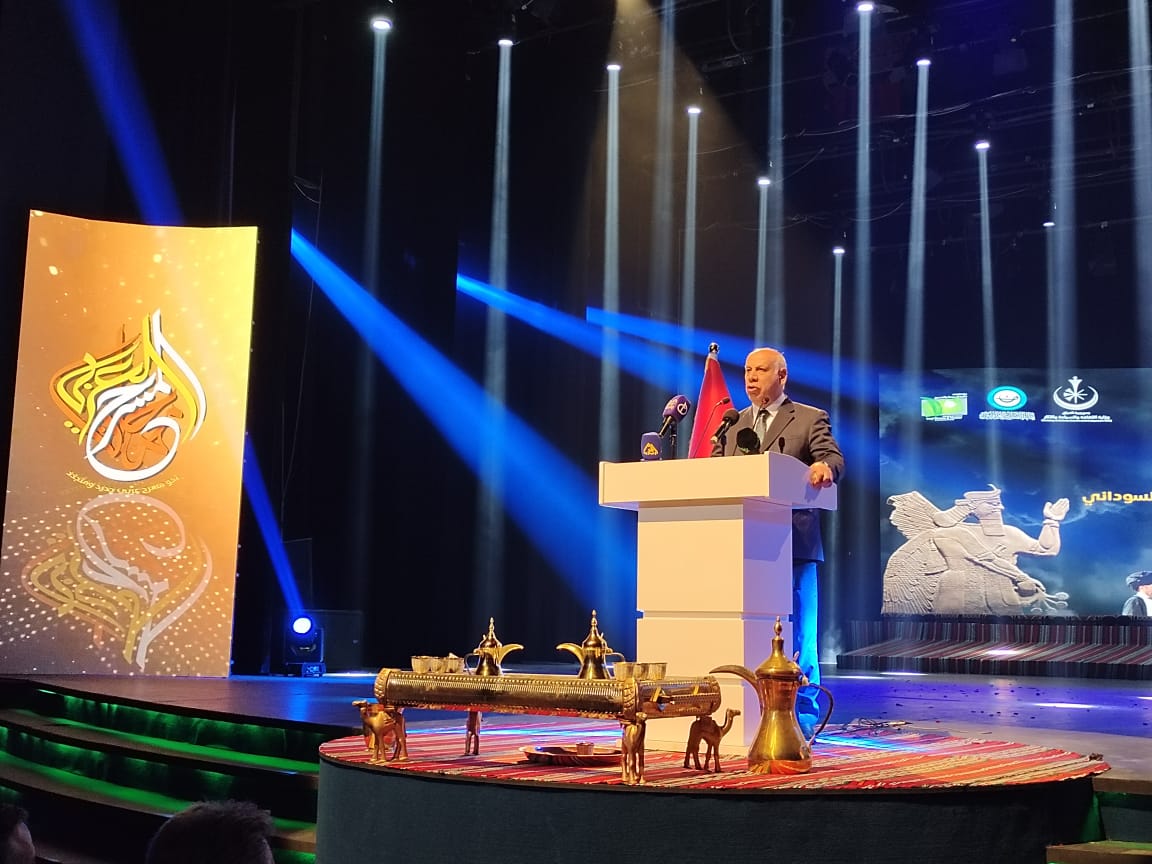 قراءة الفاتحة علي شهداء فلسطين والعراق في افتتاح مهرجان المسرح العربي ببغداد (2)