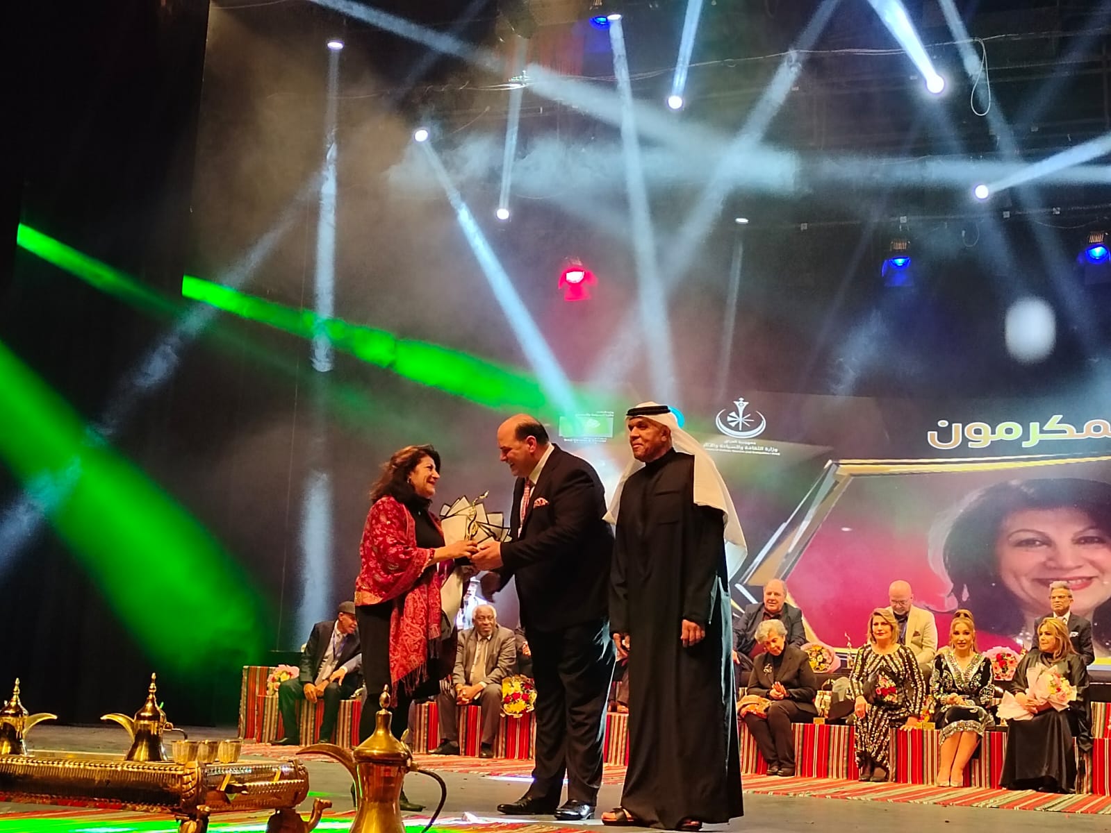 تكريم 23 من نجوم المسرح العراقي في افتتاح الدورة الـ 14  (10)