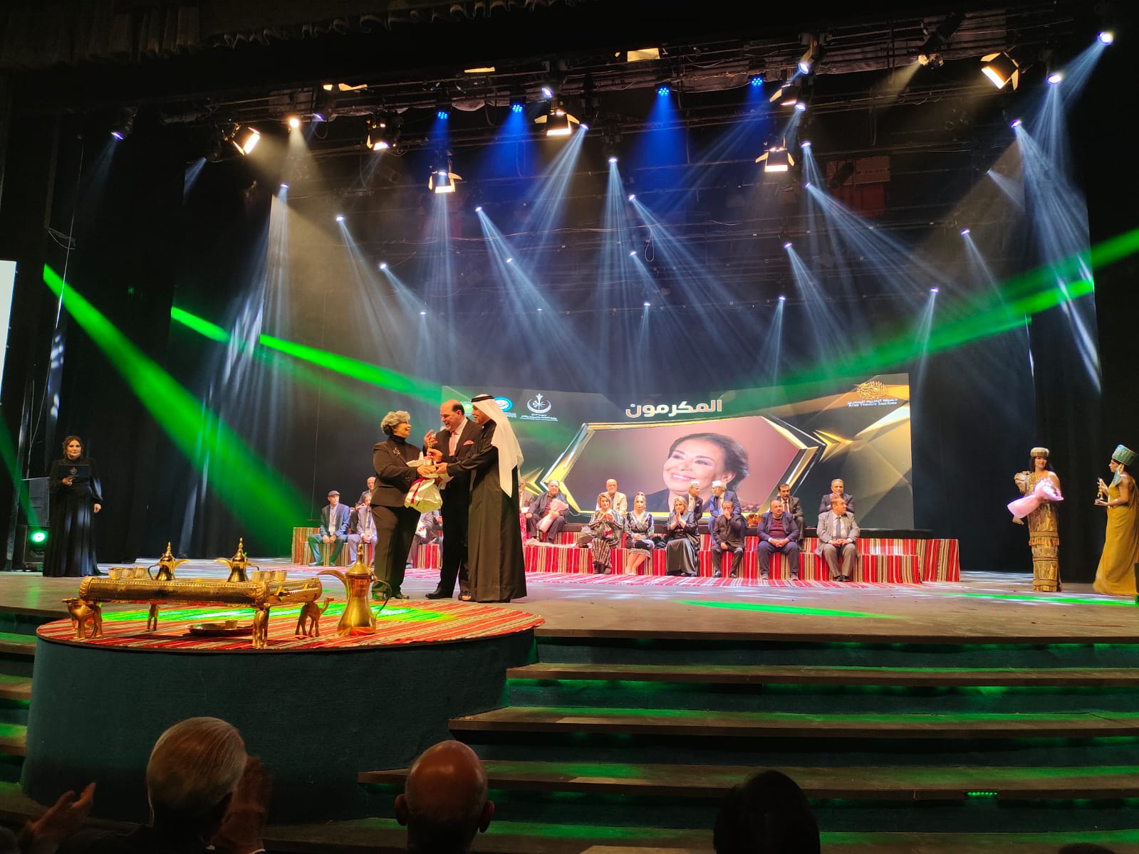 تكريم 23 من نجوم المسرح العراقي في افتتاح الدورة الـ 14  (6)