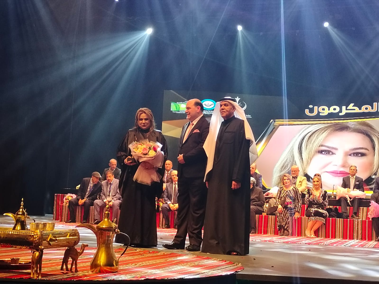 تكريم 23 من نجوم المسرح العراقي في افتتاح الدورة الـ 14  (2)