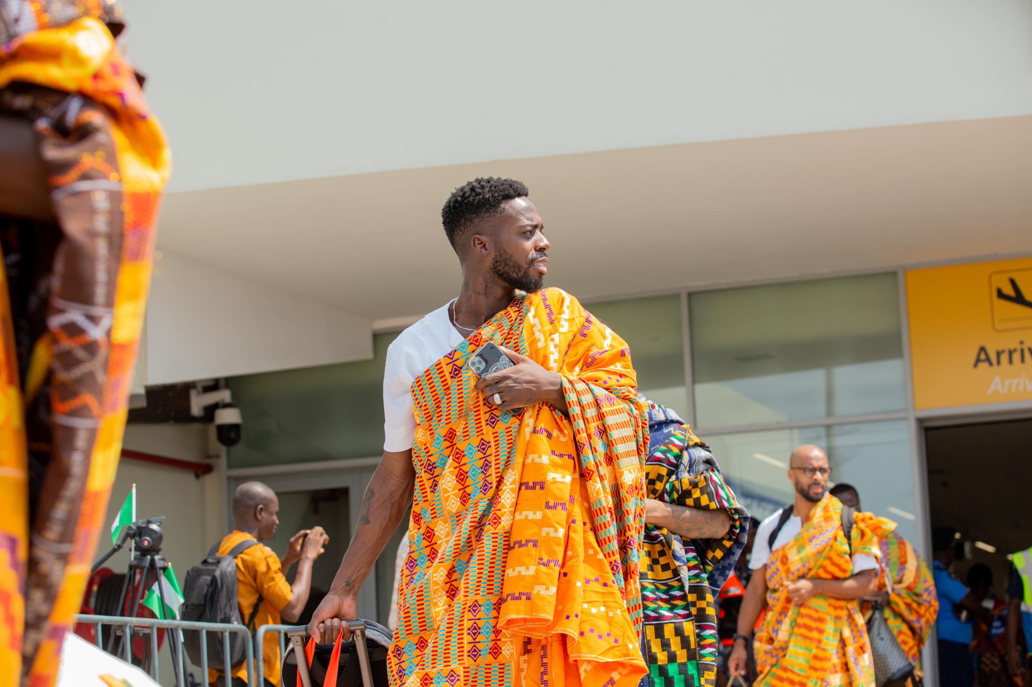 منتخب غانا في كوت ديفوار بأزياء تراثية (10)