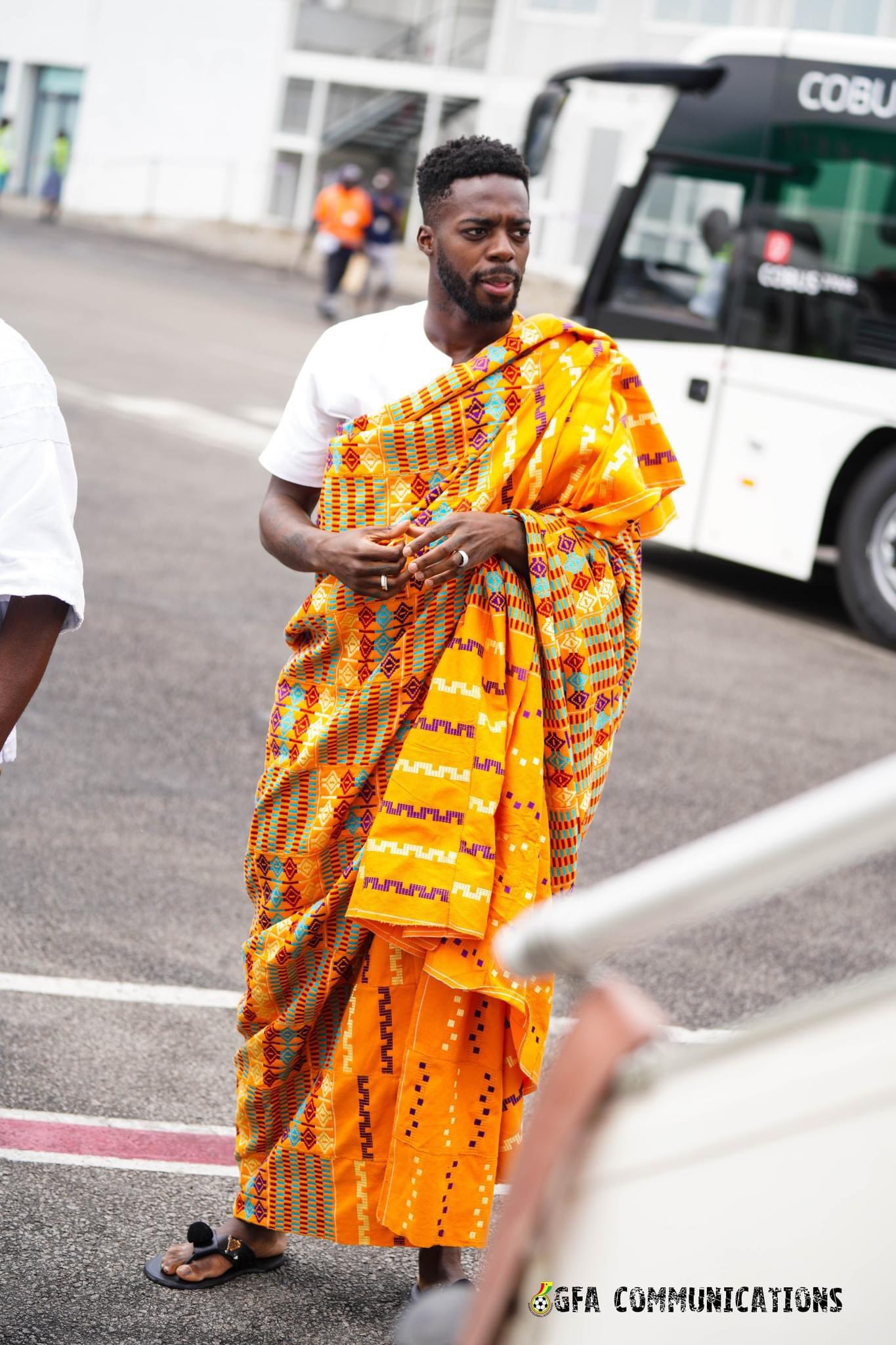 منتخب غانا في كوت ديفوار بأزياء تراثية (5)