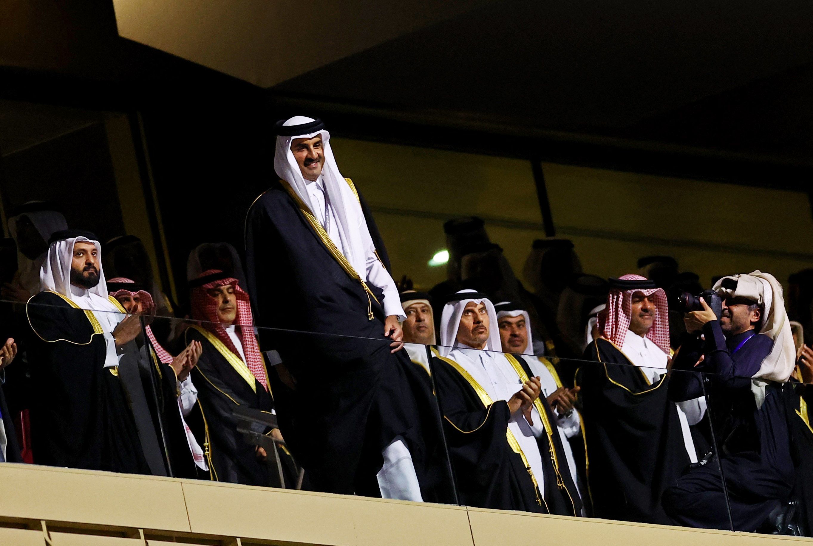 أمير قطر فى حفل الافتتاح