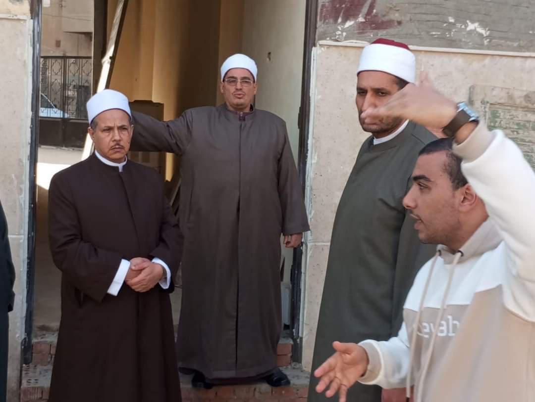 جانب من جولة تفقد وكيل الوزارة لمسجد أبو غنام