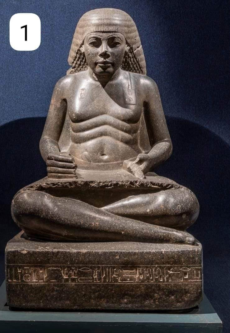 تمثال الكاتب الفرعونى الشهير داخل متحف الأقصر