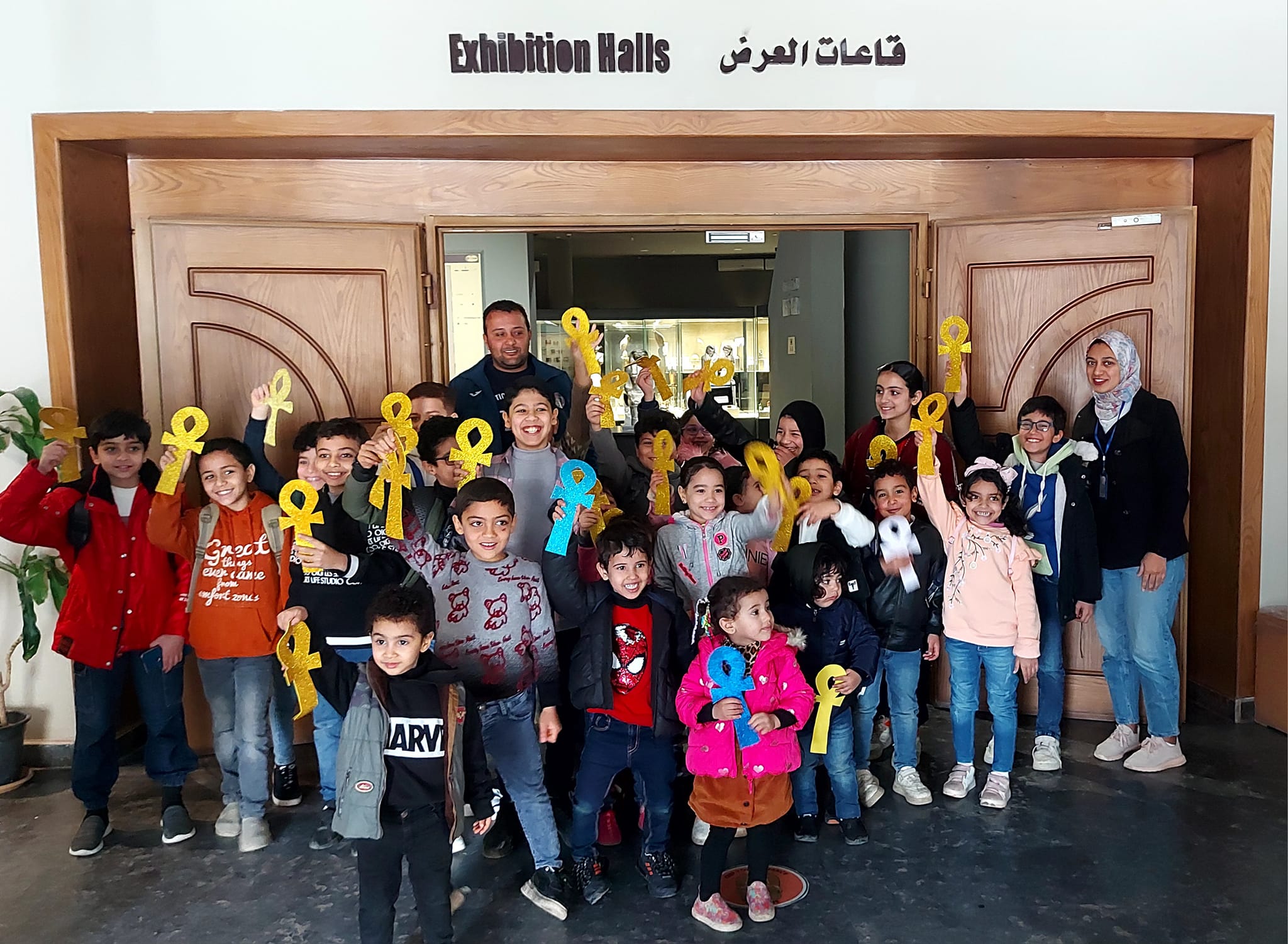 فرحة الأطفال بمشاركتهم للتعبير عن  الرموز المصرية