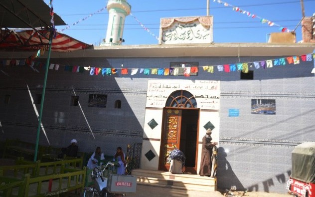 مسجد ومقام سيدى أحمد ابن ادريس بقرية الدير