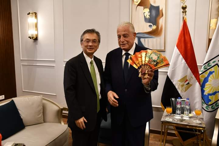 محافظ جنوب سيناء أثناء لقاء سفير اليابان (4)