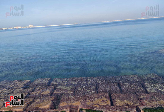 هدوء--للأمواج-علي-شواطئ-الإسكندرية