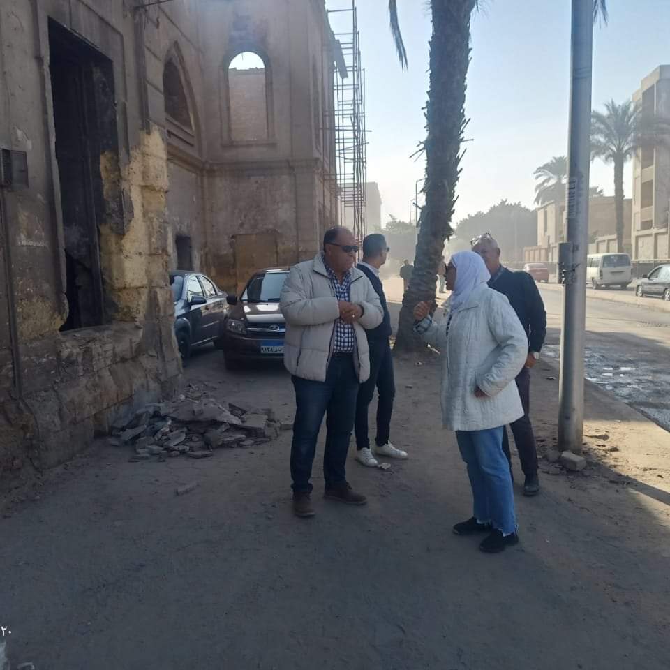 إزالة عقار بمحيط القلعة بالقاهرة ضمن أعمال التطوير