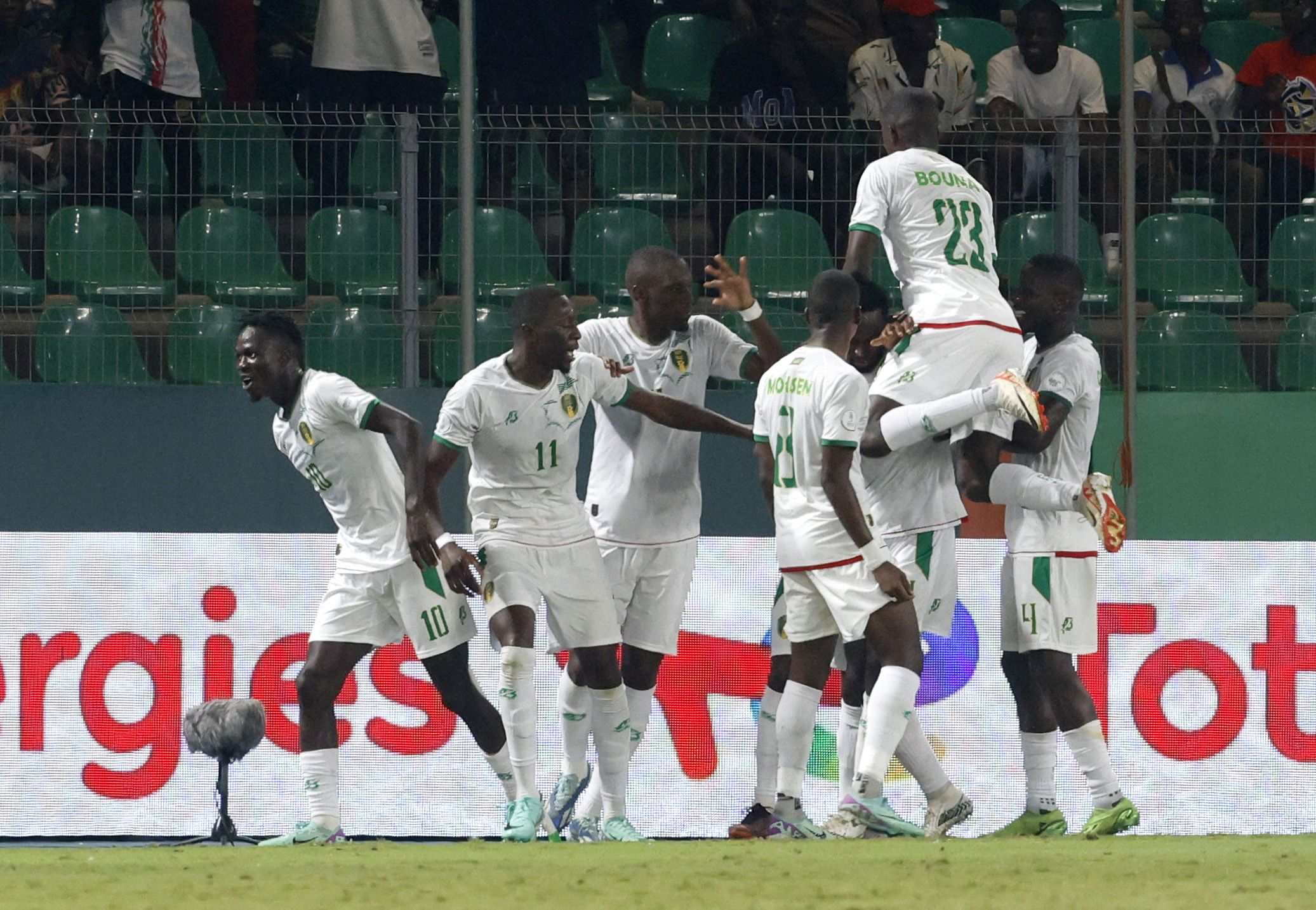 موريتانيا ضد الجزائر (7)