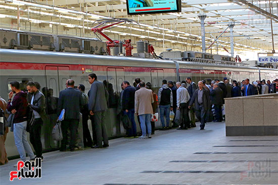 القطار السريع يخدم قطاع كبير من المواطنين