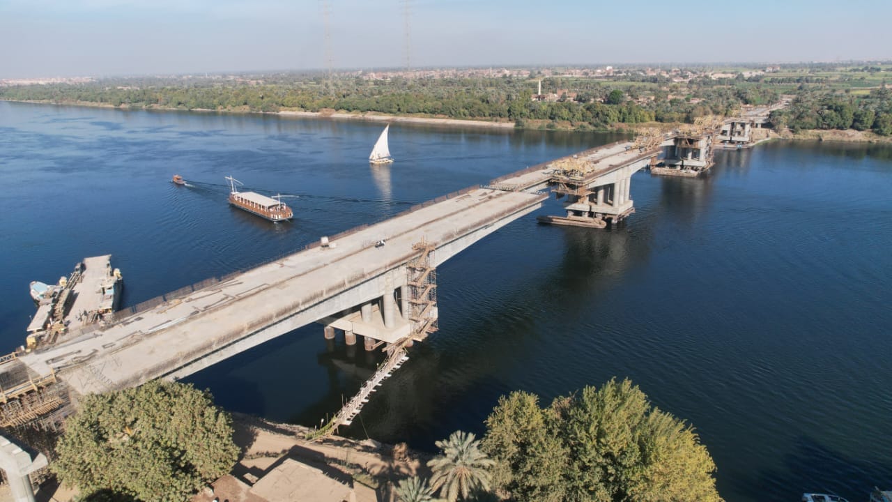 يقلل مسافات عبور النيل