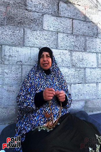 مريضة سرطان تنتظر الخروج من غزة للعلاج