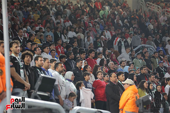 الجماهير المصرية تؤازر منتخب اليد أمام الجزائر