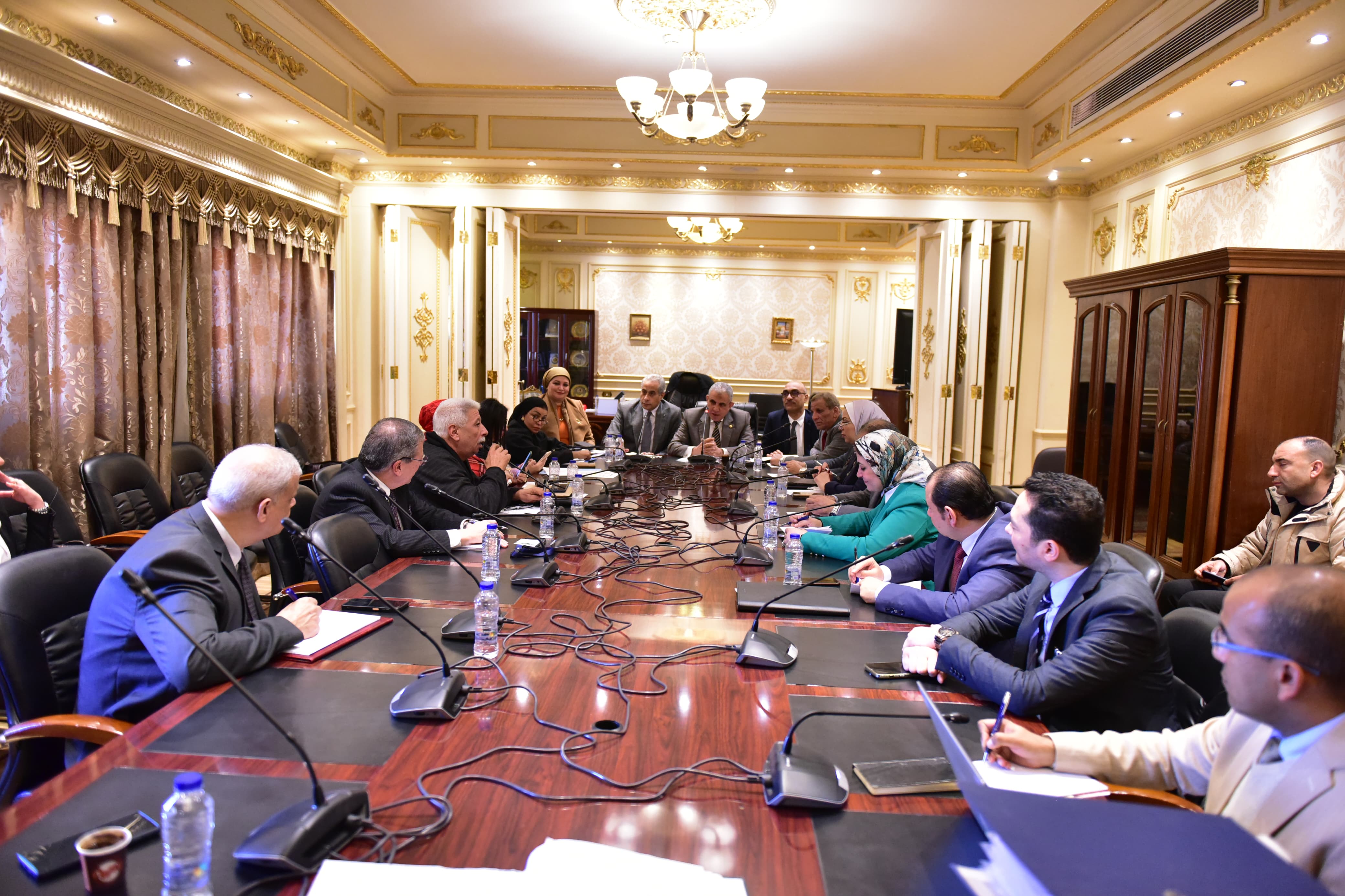 اجتماع لجنة القوى العاملة بمجلس النواب (3)