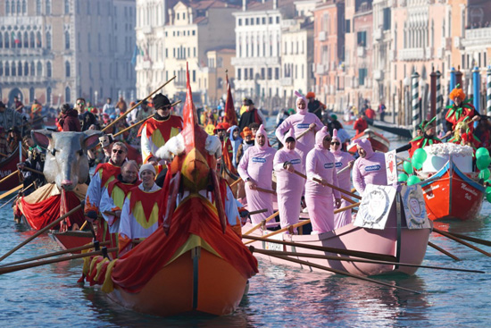 احتفالات مهرجان البندقية