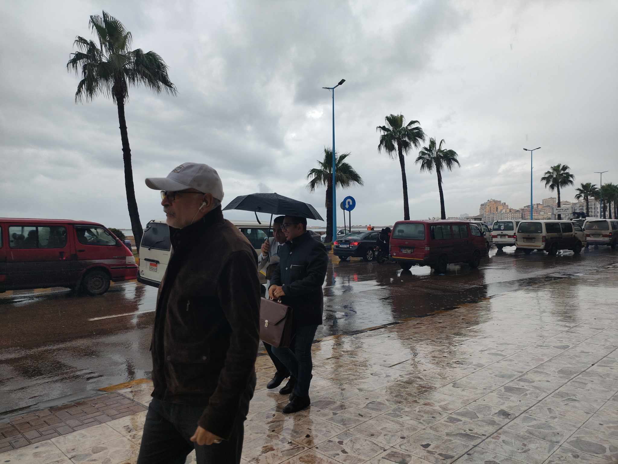 طقس متقلب وامطار غزيرة في الإسكندرية