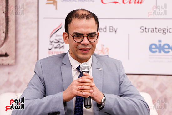 الإعلامي خالد منصور