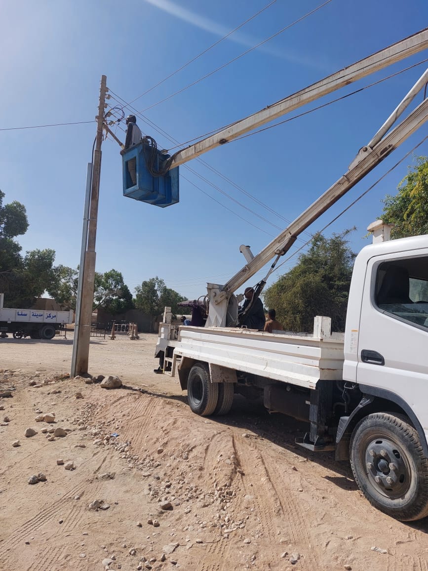 أعمدة الإنارة بمنطقة دير الشهداء والسلطان عبد الجليل بقرية النمسا