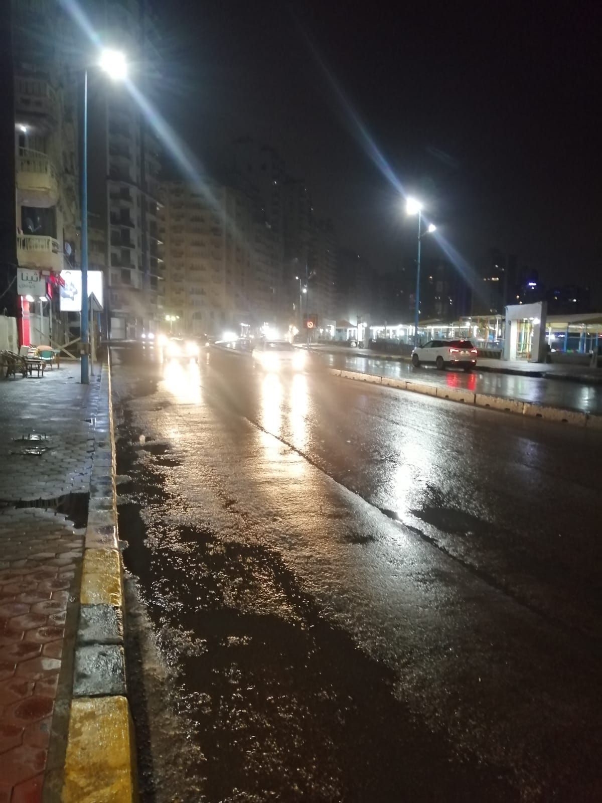 هطول أمطار متفاوتة الشدة على مناطق متفرقة من الإسكندرية