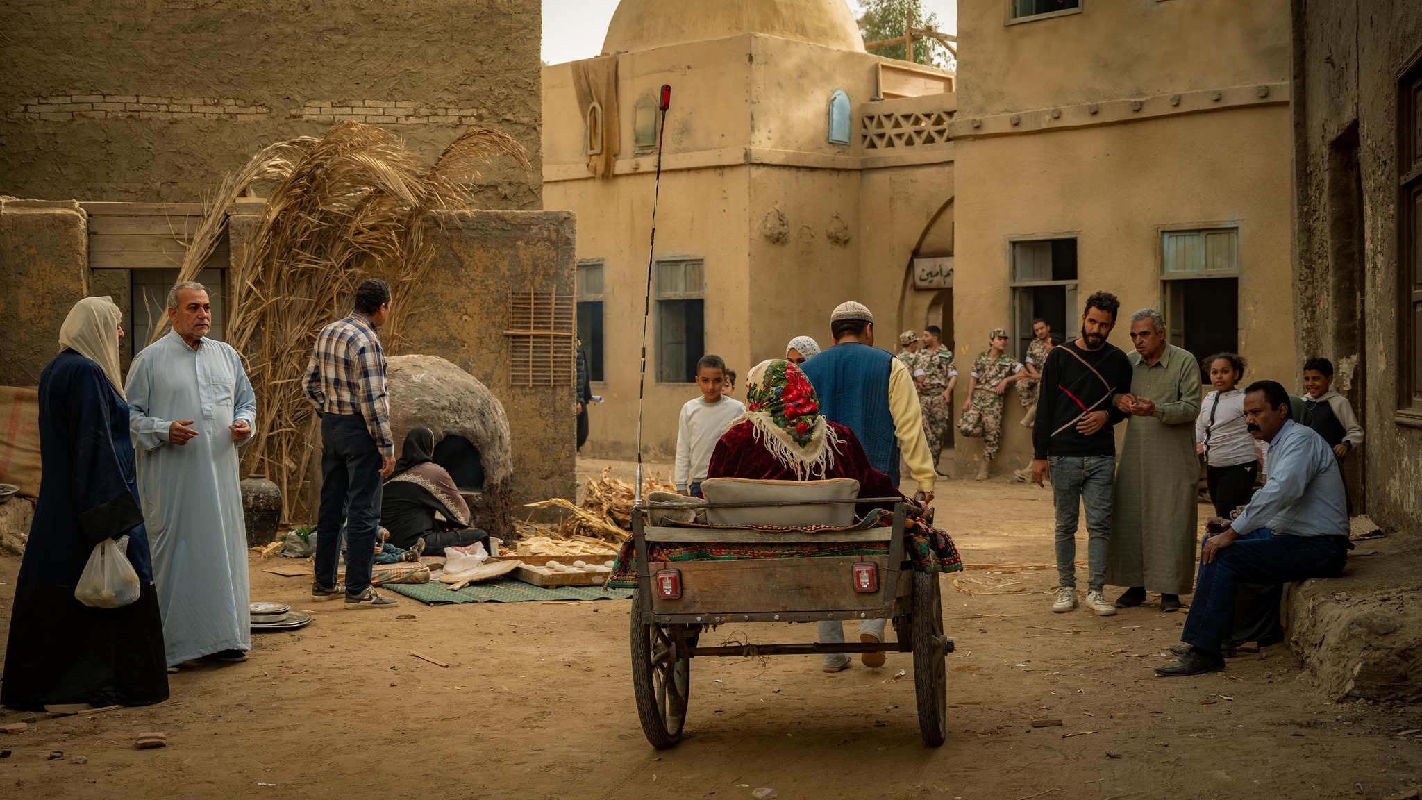 تصوير الفيلم القيرغيزستاني "الجنة تحت أقدام الأمهات" بمدينة الإنتاج