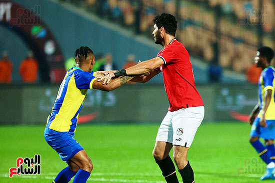 على جبر ولاعب تنزانيا