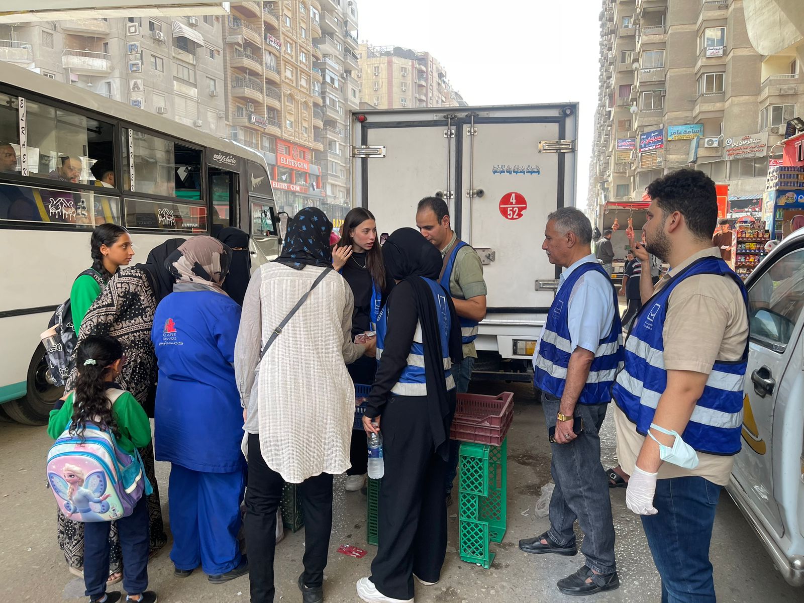 بوابات لحياة كريمة