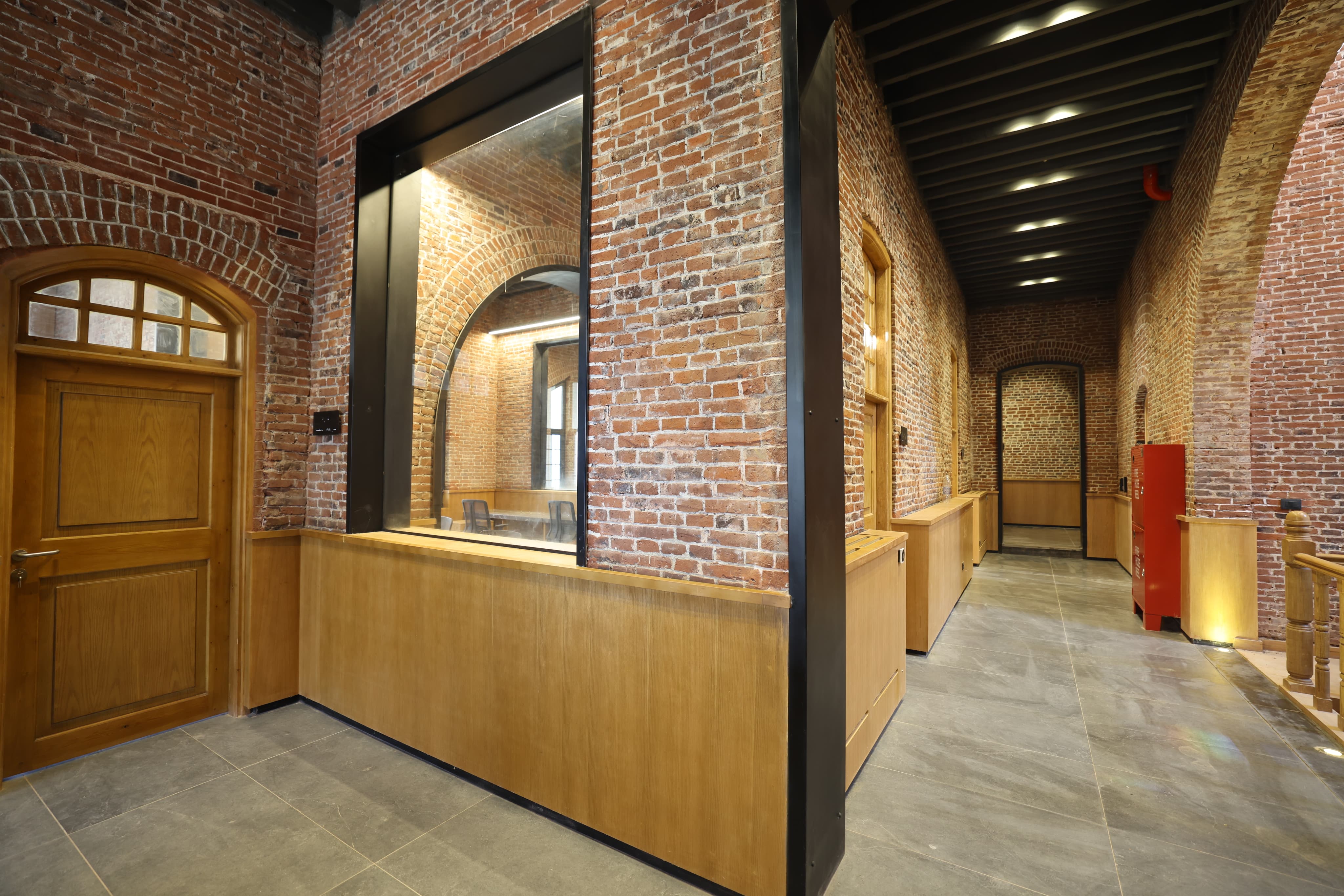 فن العمارة بمكتب  بريد أسيوط  بعد تطويره