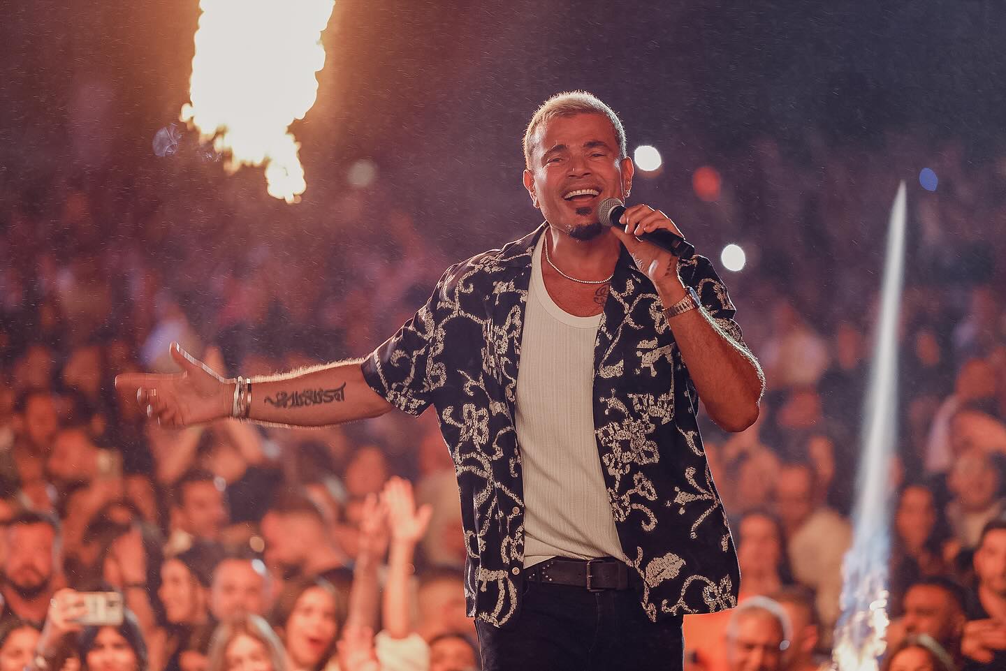 الفنان عمرو دياب