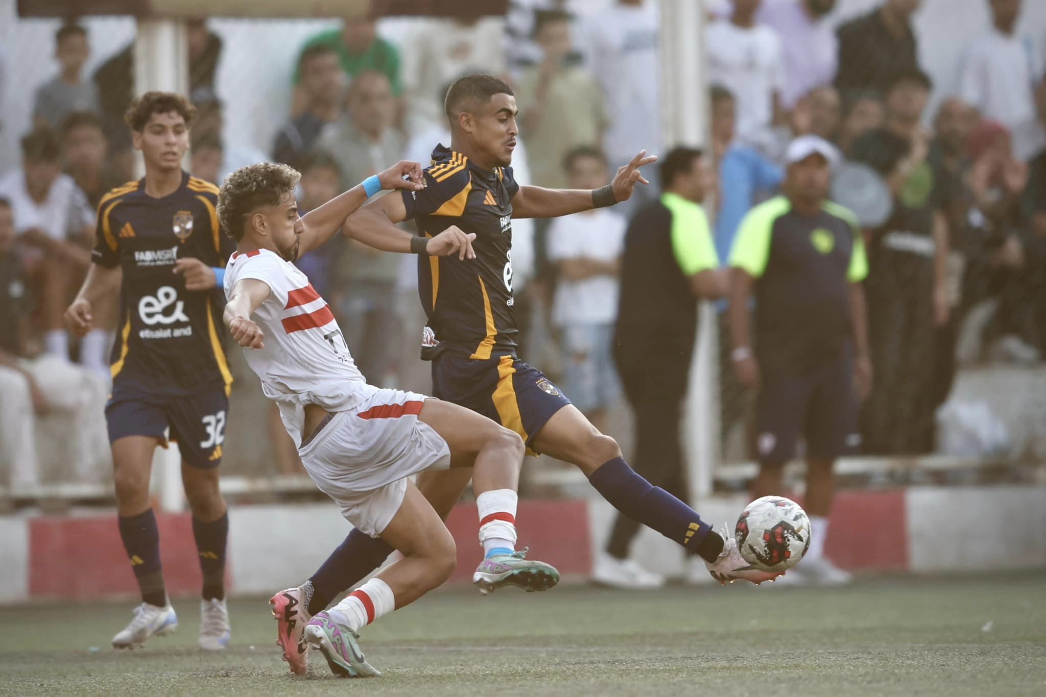 جانب من مباراة فريق 2005 بالأهلي والزمالك (13)