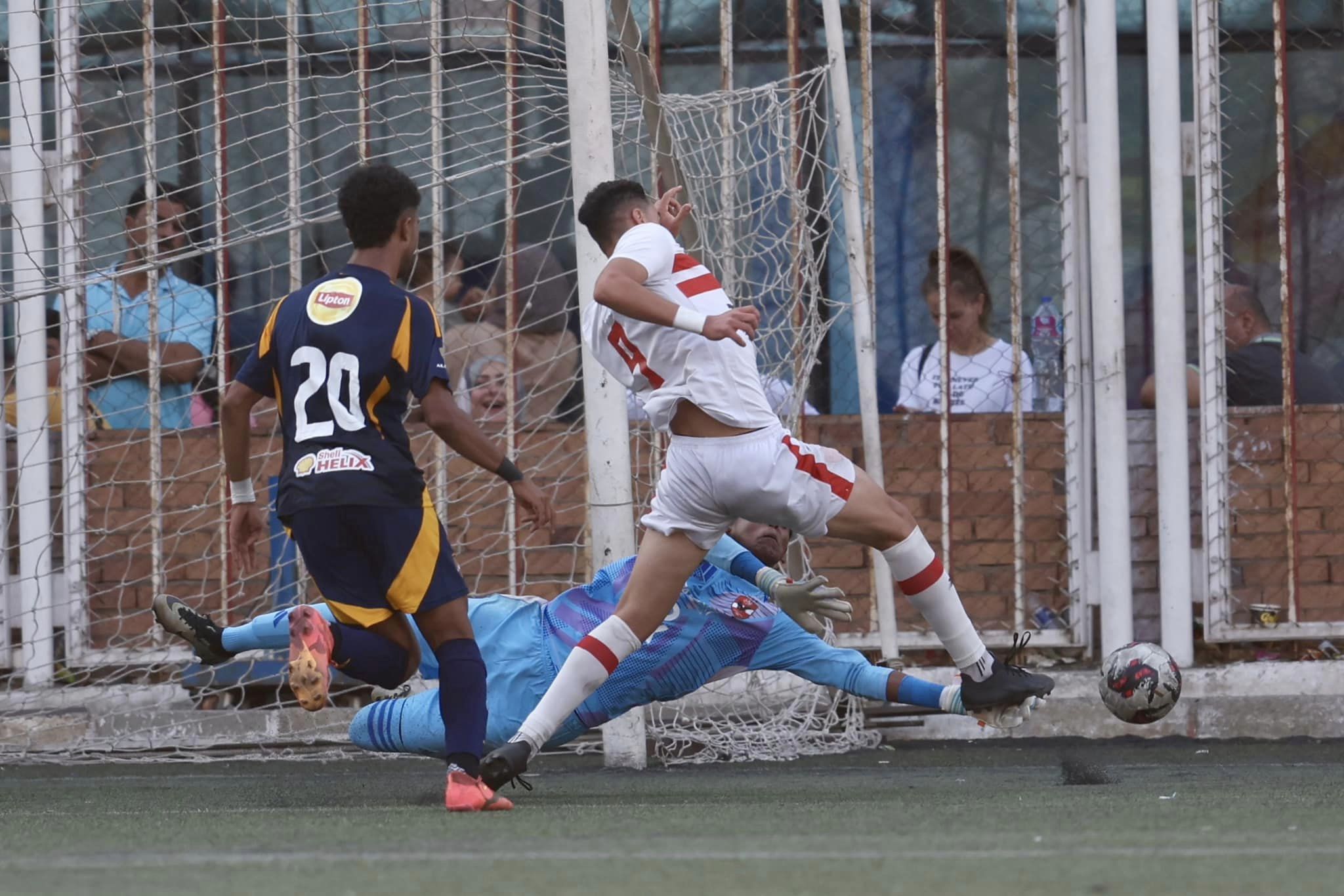 جانب من مباراة فريق 2005 بالأهلي والزمالك (11)