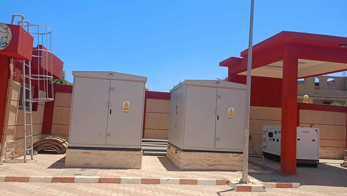 محولات كهرباء بالمحطة 