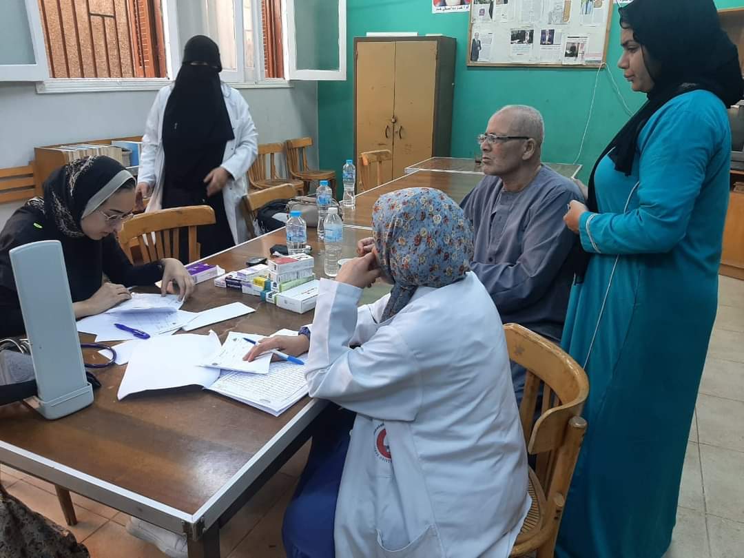 جانب من عمل القافلة (2)