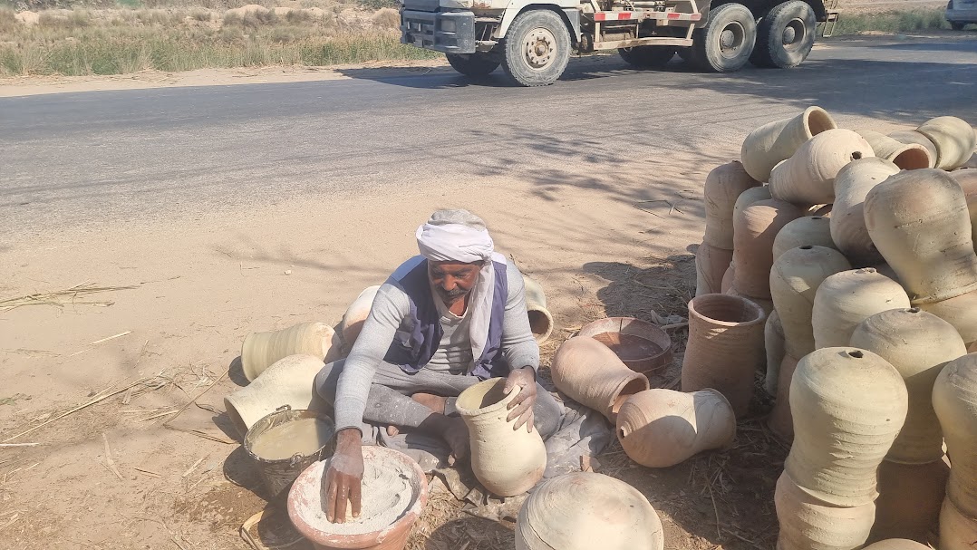 الطريق السريع أهم مكان لبيع الاوانى