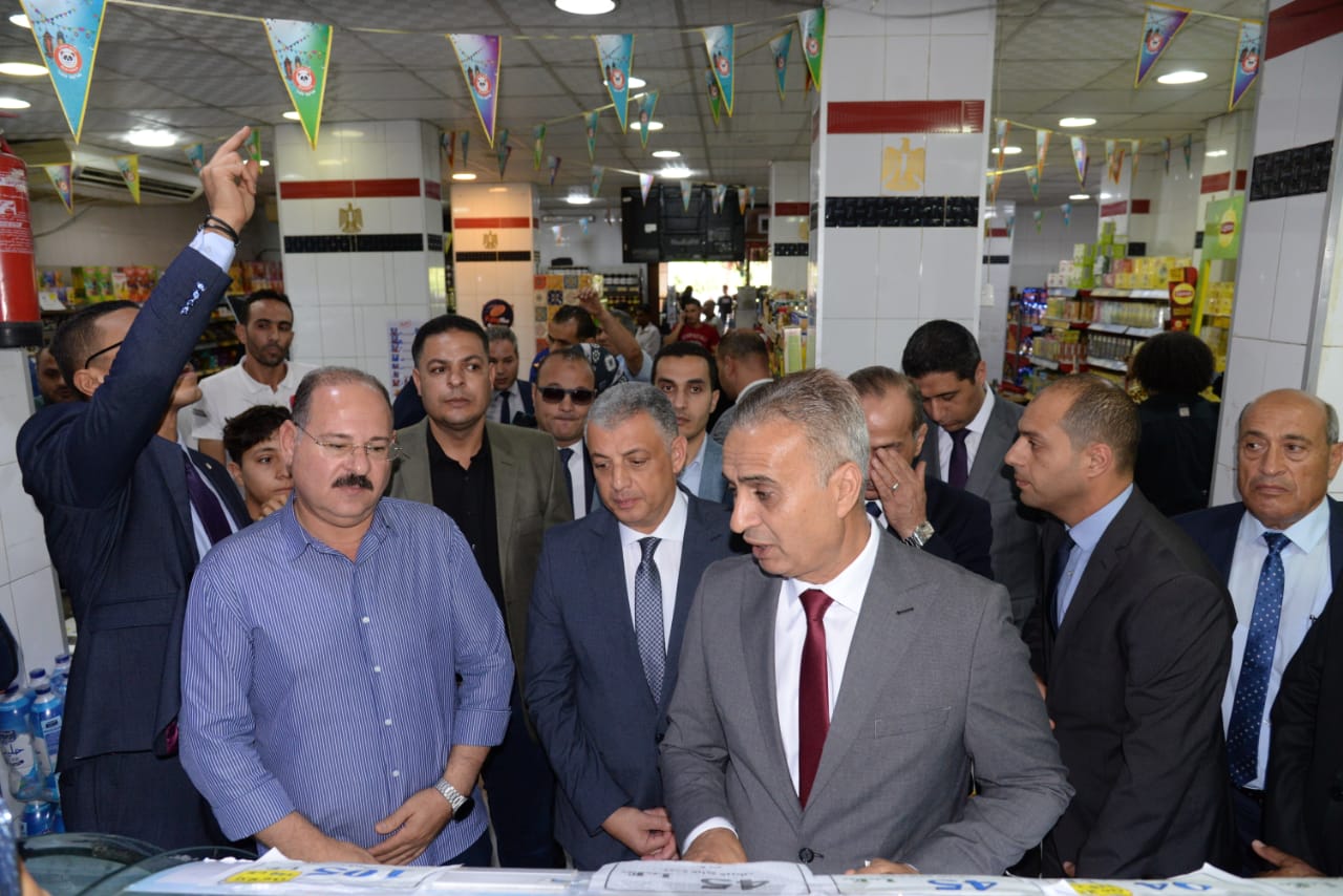 جولة لرئيس الوكالة ومحافظ الإسماعيلية