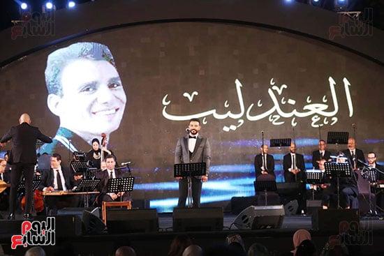 محمد حسن يطرب جمهور مهرجان القلعة