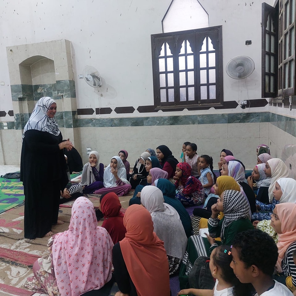 حملات توعوية بالأقصر لمكافحة التسرب من التعليم حملات توعوية بالأقصر لمكافحة التسرب من التعليم