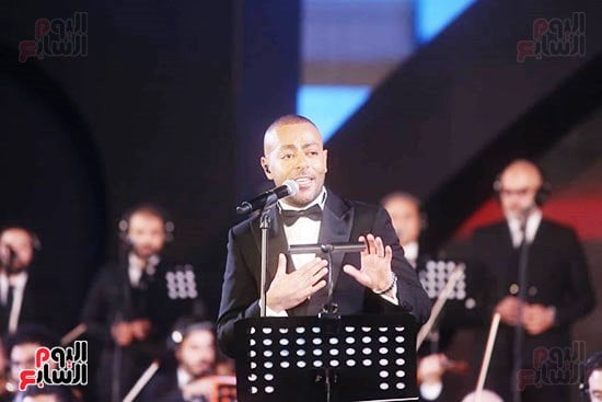 تامر عاشور