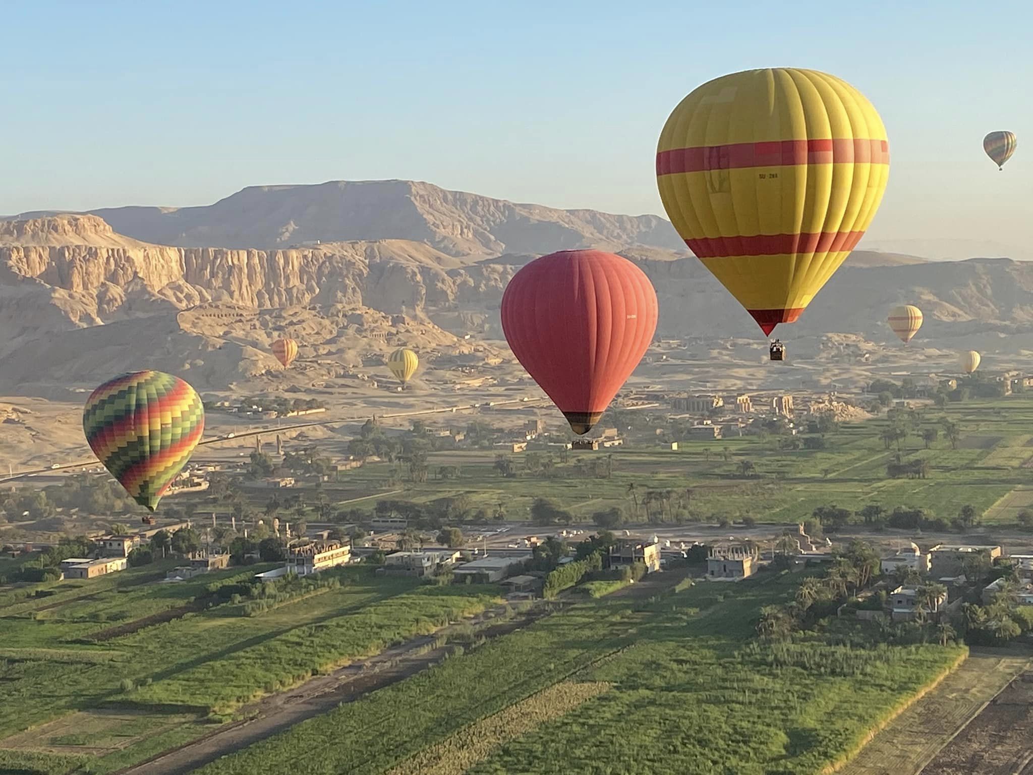 البالون الطائر رحلات السحر والجمال فى غرب الأقصر