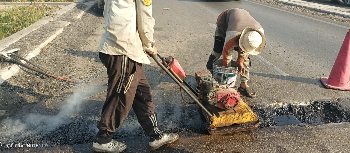 جانب من الاعمال فى كوبرى المستقبل