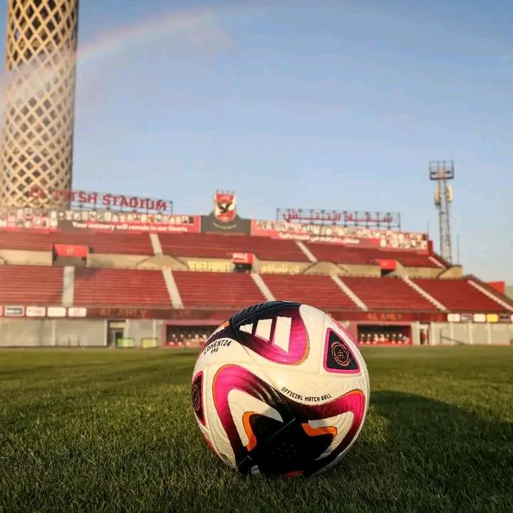 الاهلي يعلن عن الكرة الرسمية لمباراة العين الاماراتي