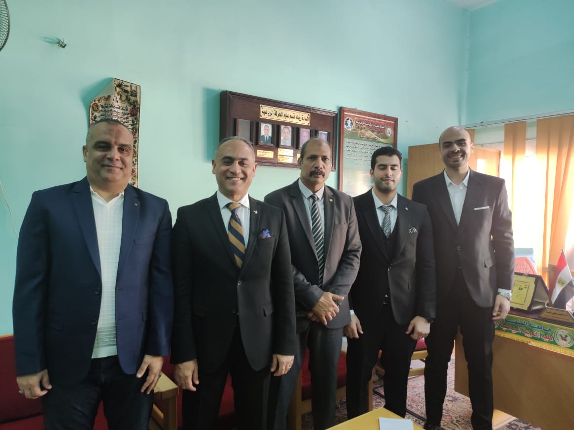 لجنة تقييم تأهيلي الدكتوراه بقسم علوم الحركة