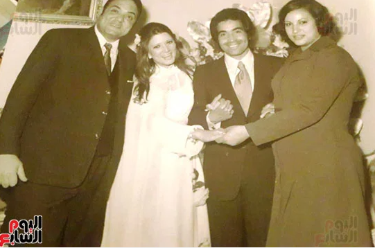 الفنان حسن يوسف وزوجته