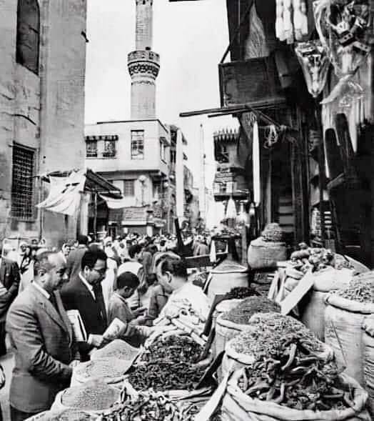 بجوار مسجد الحسين