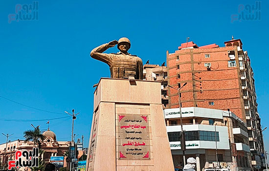 الميدان في حالته القديمة الميدان في حالته القديمة