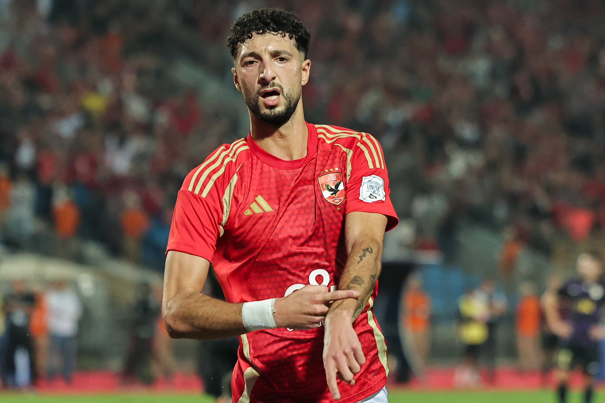 وسام أبو علي بعد تسجيله هدف الأهلي في العين الإماراتي وسام أبو علي بعد تسجيله هدف الأهلي في العين الإماراتي