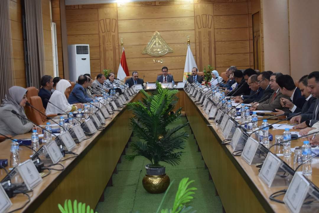 مجلس جامعة بنها مجلس جامعة بنها
