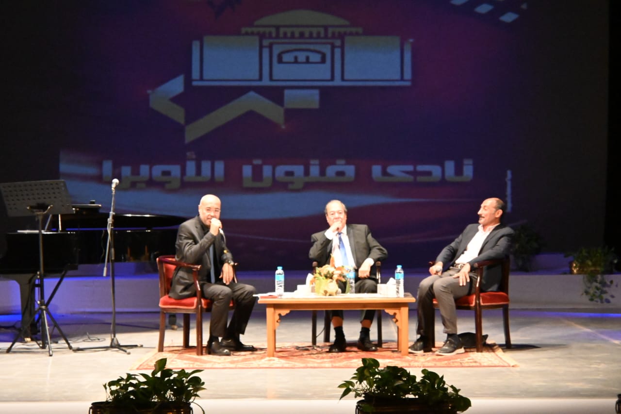 الموسيقار منير الوسيمي خلال ندوة لأوبرا دمنهور الموسيقار منير الوسيمي خلال ندوة لأوبرا دمنهور